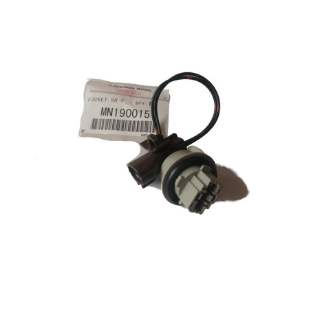 Portalampada fendinebbia Pajero Lancer MN190015