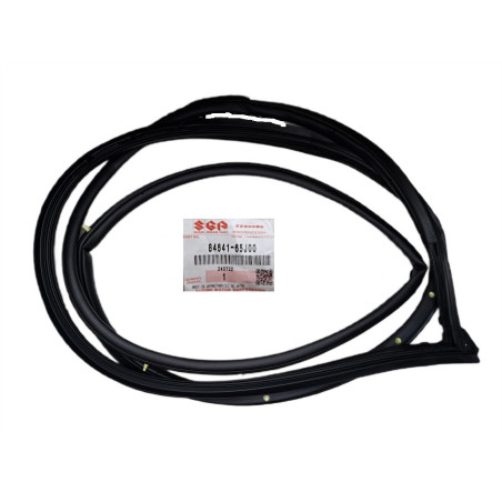 Junta de puerta derecha delantera Suzuki Grand Vitara 84641-65J00