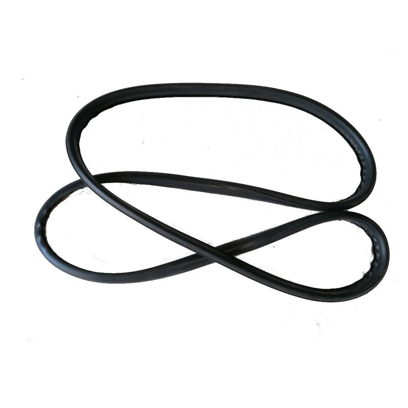 Uszczelka szyby czołowej, przedniej Suzuki Samurai 84611-80151