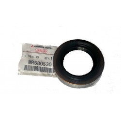 OIL SEAL, RR DIFF DRIVE PINION GENUINE MITSUBISHI MR580530